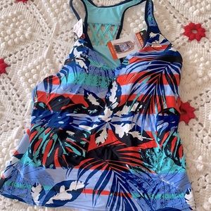 NWT Quick dry swim top zeroxposure size 14